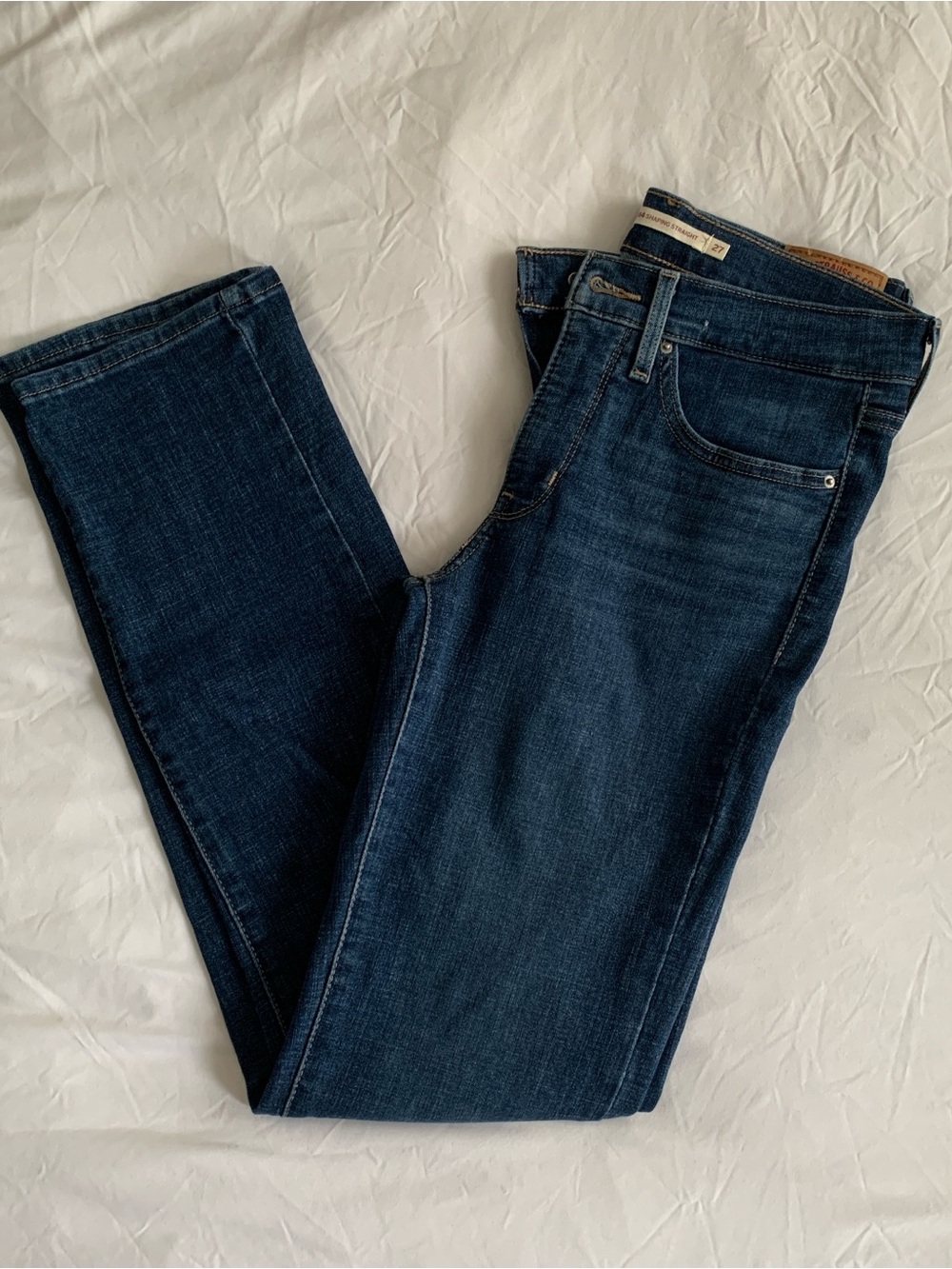 Dark Wash Straight-Leg Levi’s Jeans
